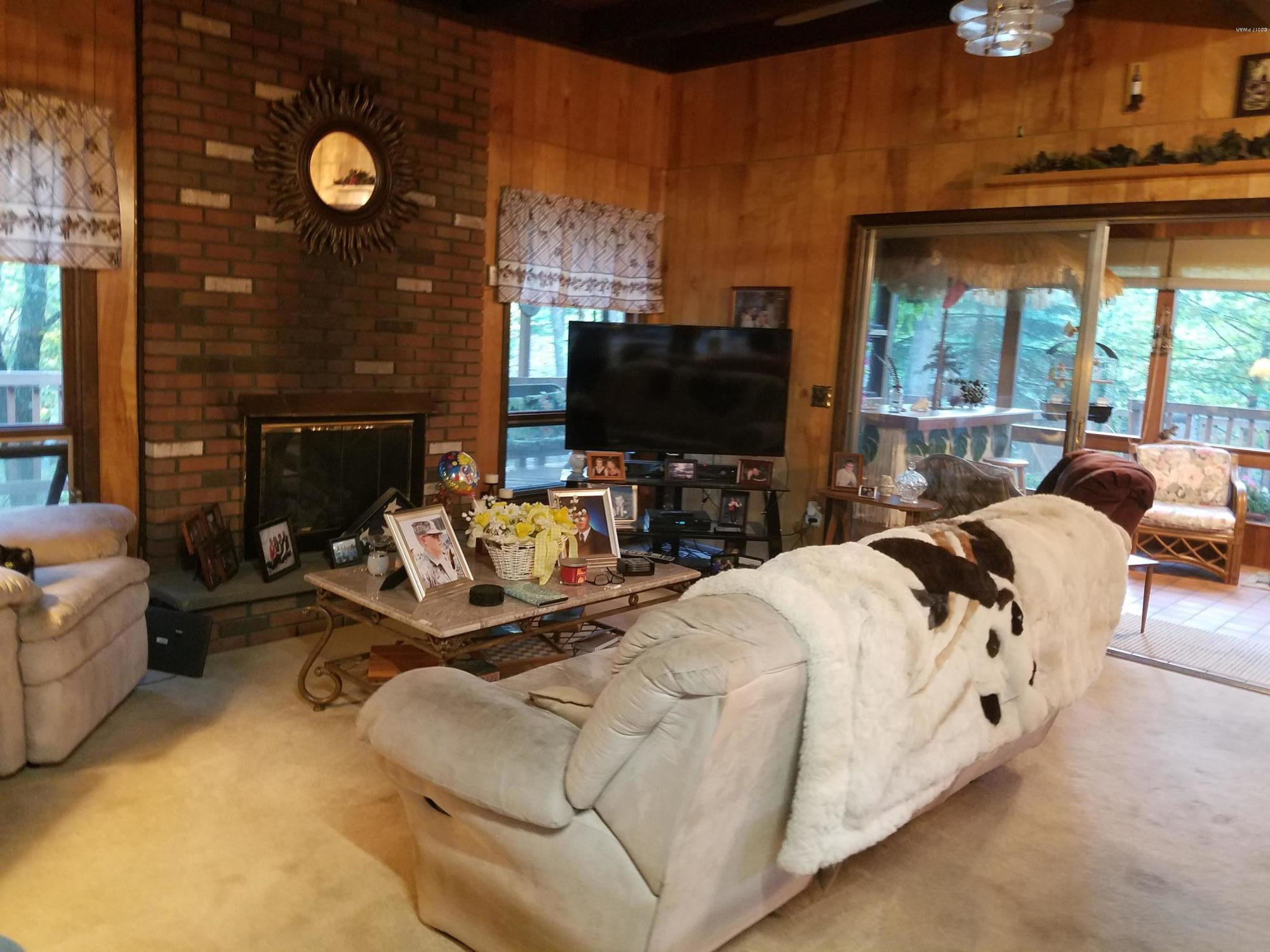 532 Maple Ridge Drive Hawley, PA 18428 - Photo 3 of 16