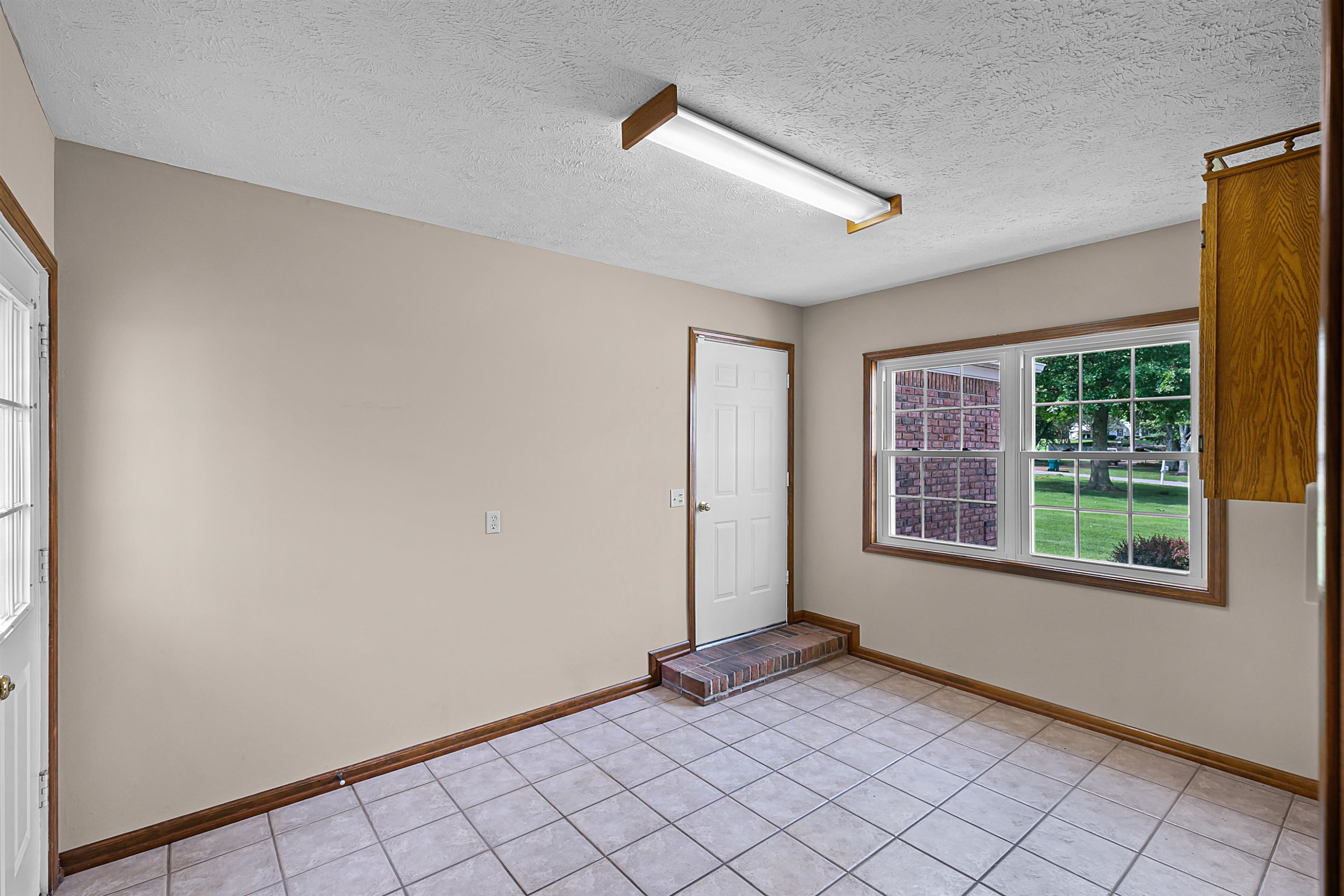 314 Shadow Ridge Drive Jackson, TN 38305 - Photo 7 of 22 Photo 7