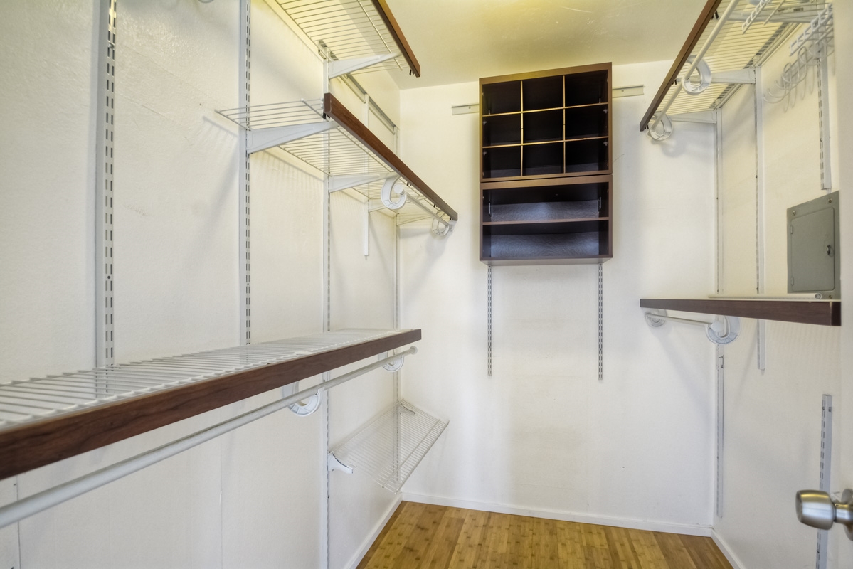 407 Requeza Street, Unit E12 Encinitas, CA 92024 - Photo 9 of 16 Gallery Image 9