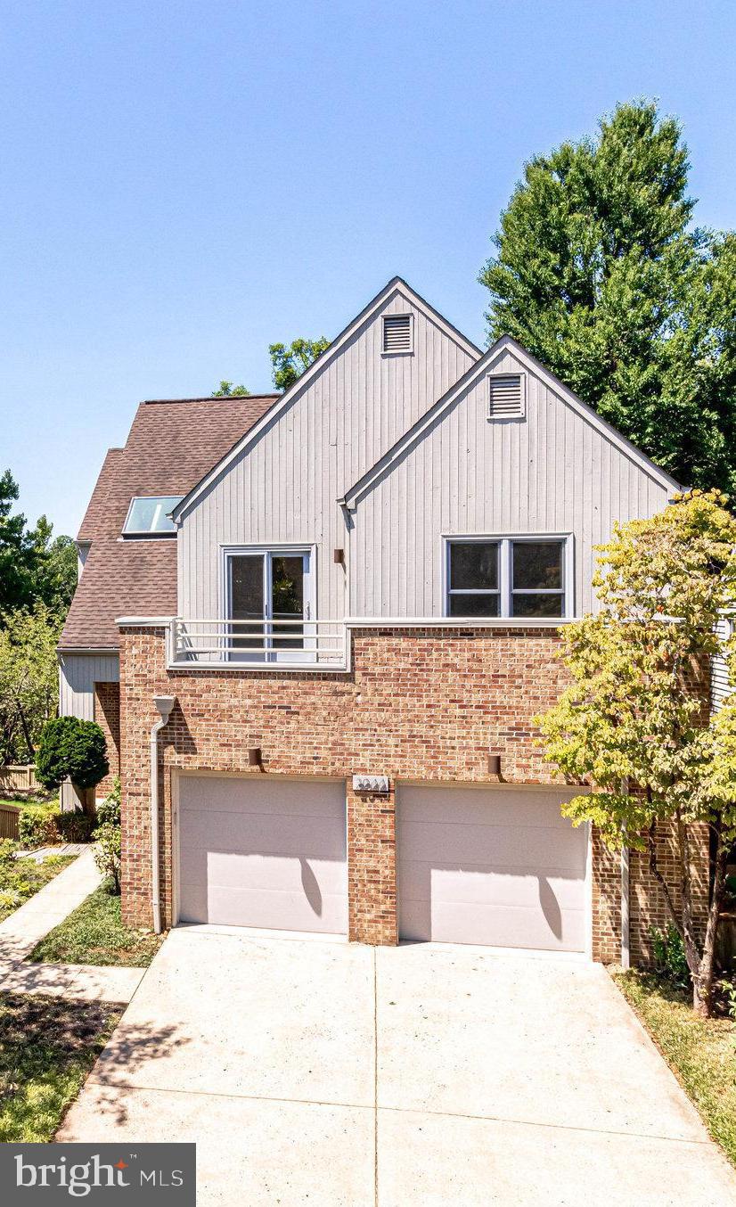 2044 Beacon Place Reston, VA 20191 - Photo 2 of 67