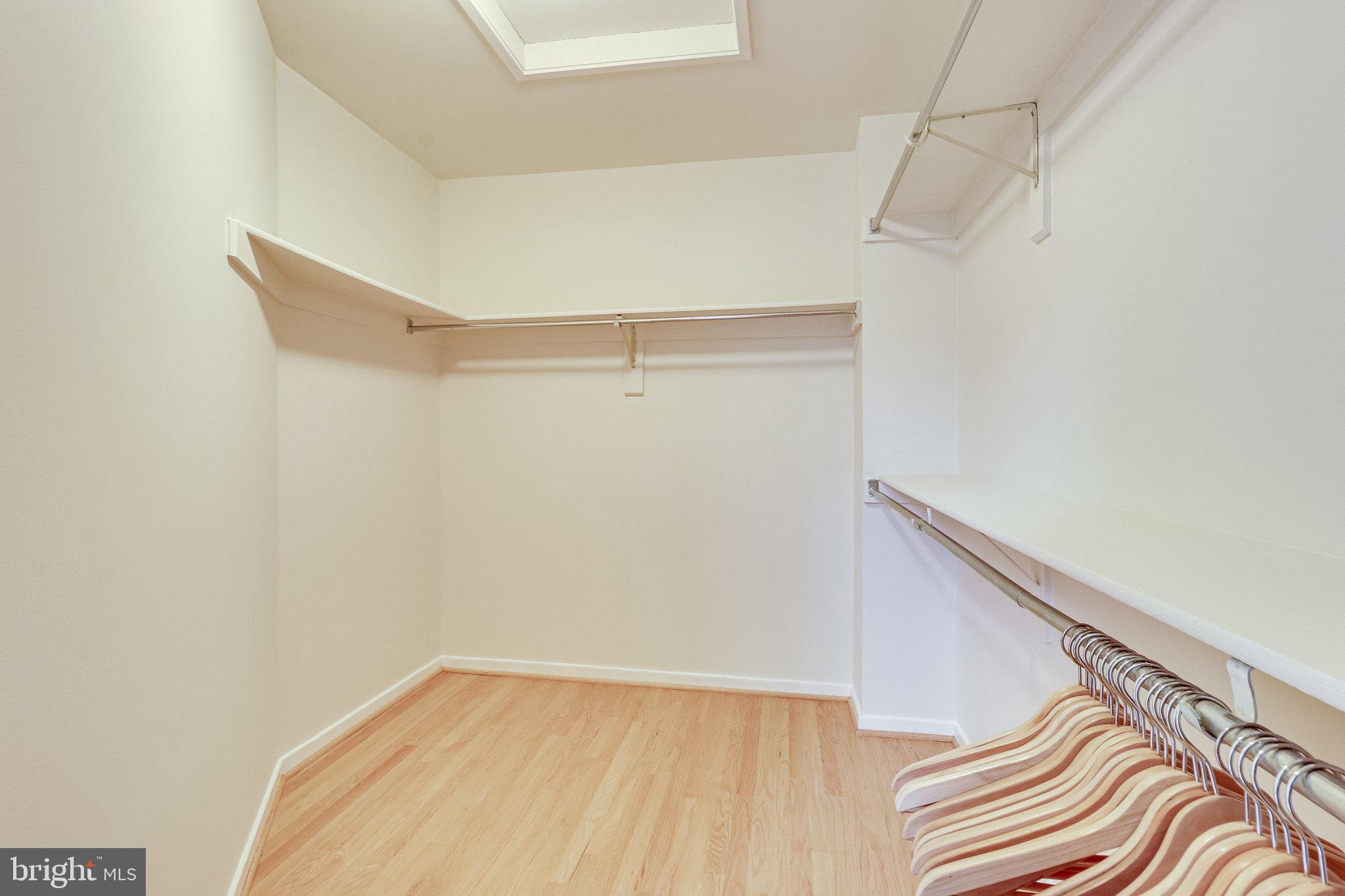 2044 Beacon Place Reston, VA 20191 - Photo 34 of 67