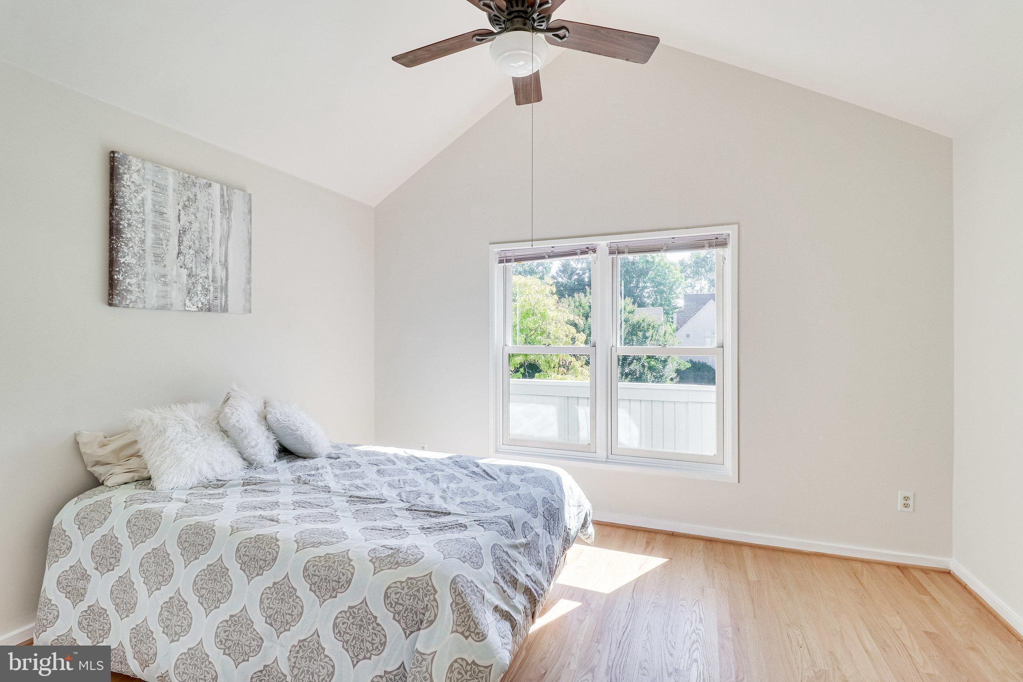 2044 Beacon Place Reston, VA 20191 - Photo 35 of 67