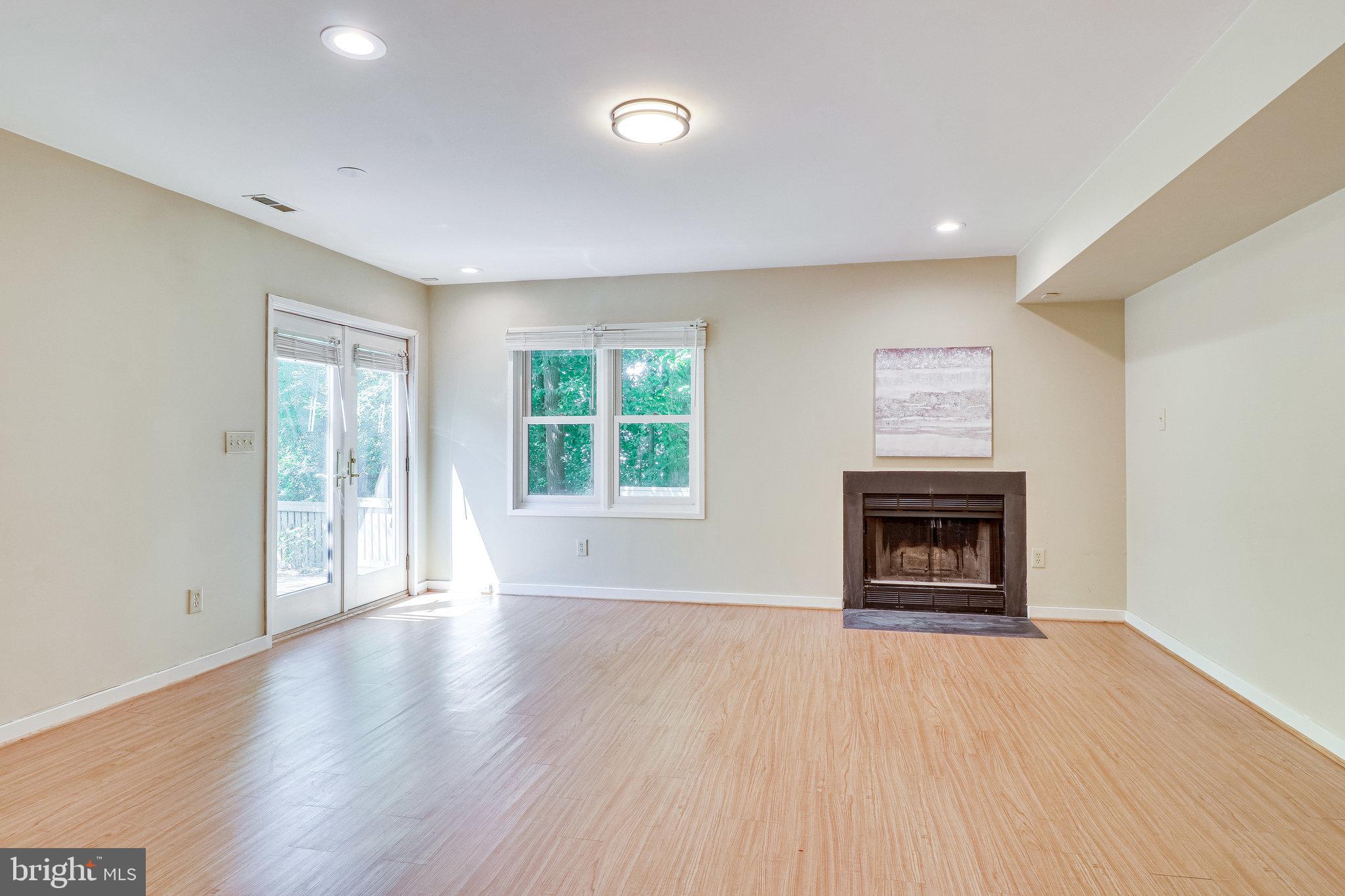 2044 Beacon Place Reston, VA 20191 - Photo 42 of 67