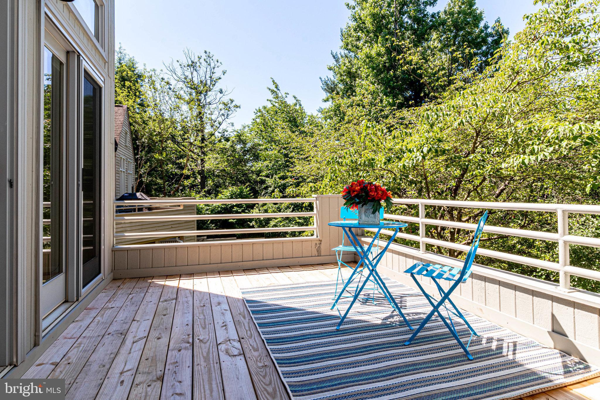 2044 Beacon Place Reston, VA 20191 - Photo 10 of 67