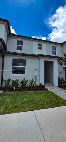 $2,350 | 15620 Southwest 277th Terrace, Unit 15620, Homestead, FL 33032