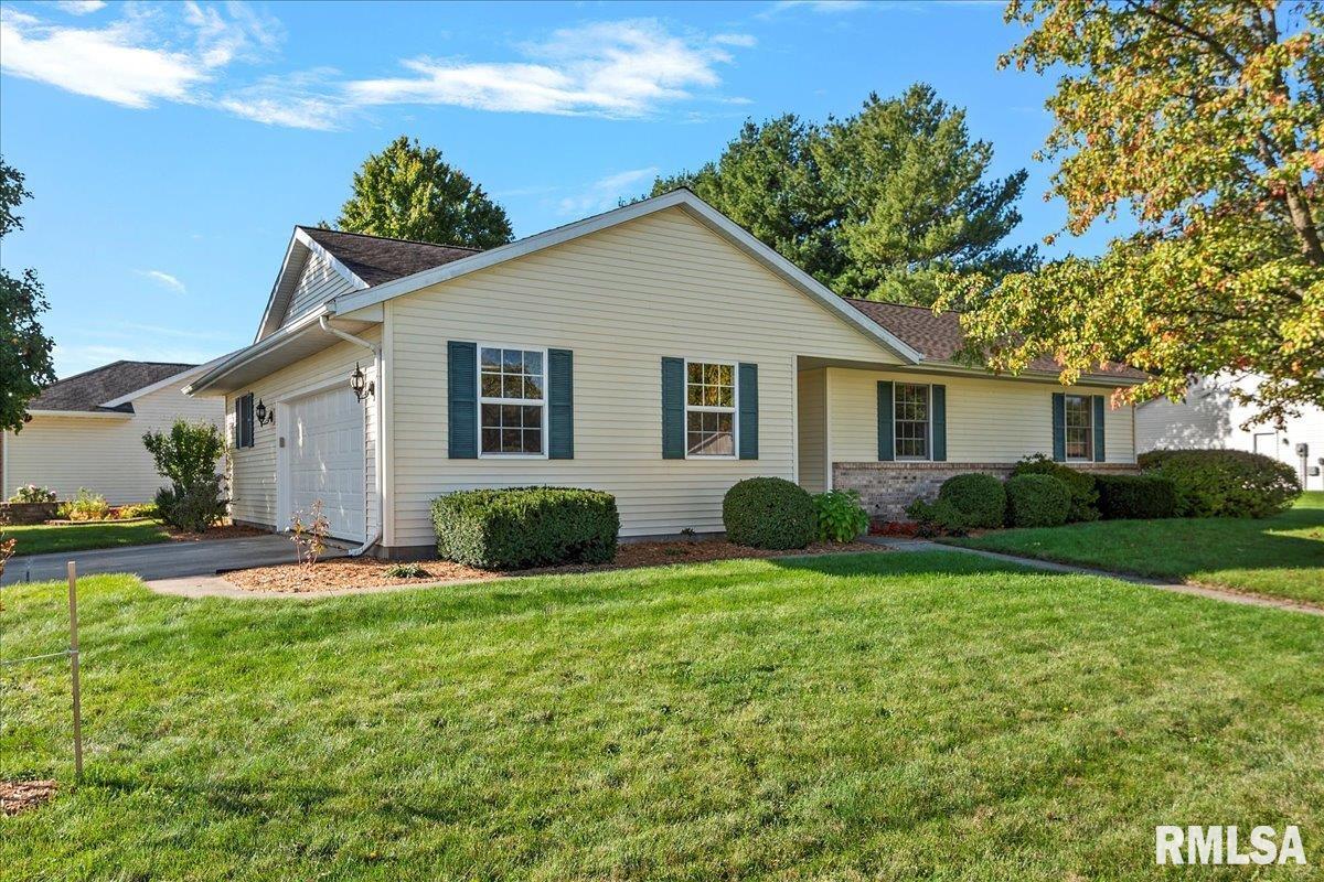 1224 Old Crows Way Springfield, IL 62712 - Photo 2 of 32