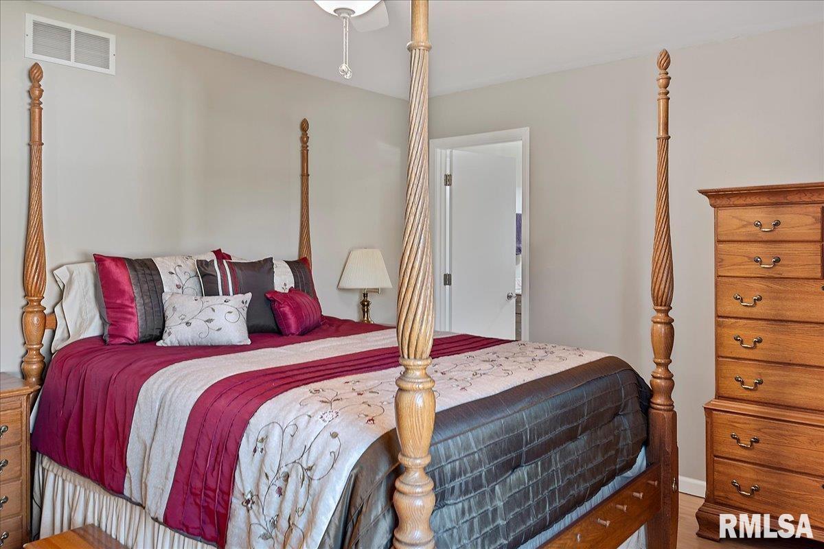 1224 Old Crows Way Springfield, IL 62712 - Photo 22 of 32