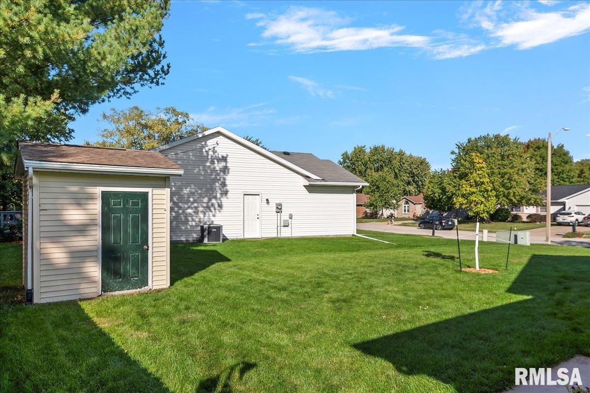 1224 Old Crows Way Springfield, IL 62712 - Photo 30 of 32