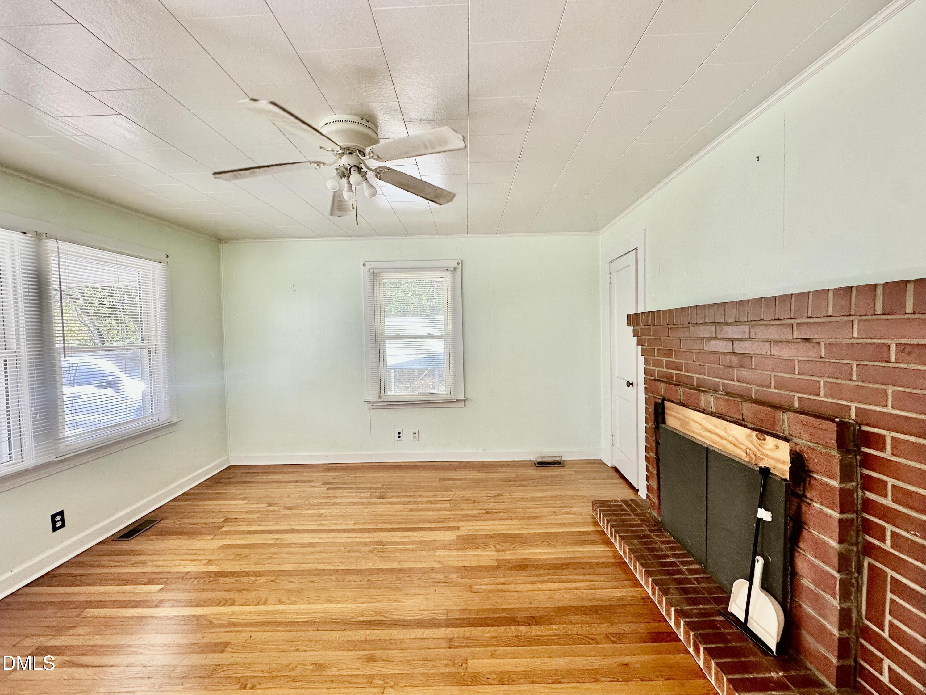 1257 Ridge Road Roxboro, NC 27573 - Photo 3 of 17 IMG_2646