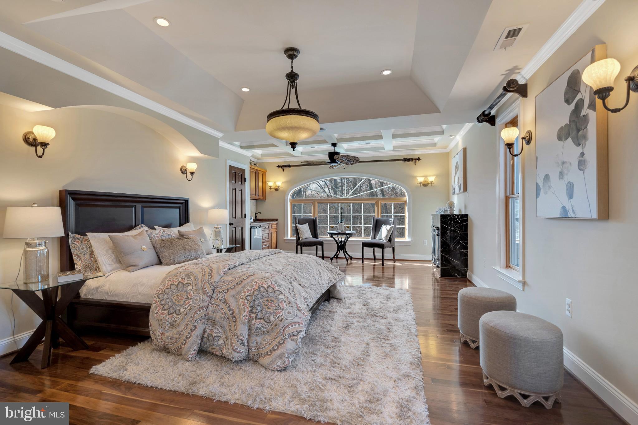 5508 North Carlin Springs Road Arlington, VA 22203 - Photo 20 of 56 master suite w/ chandelier & wet bar