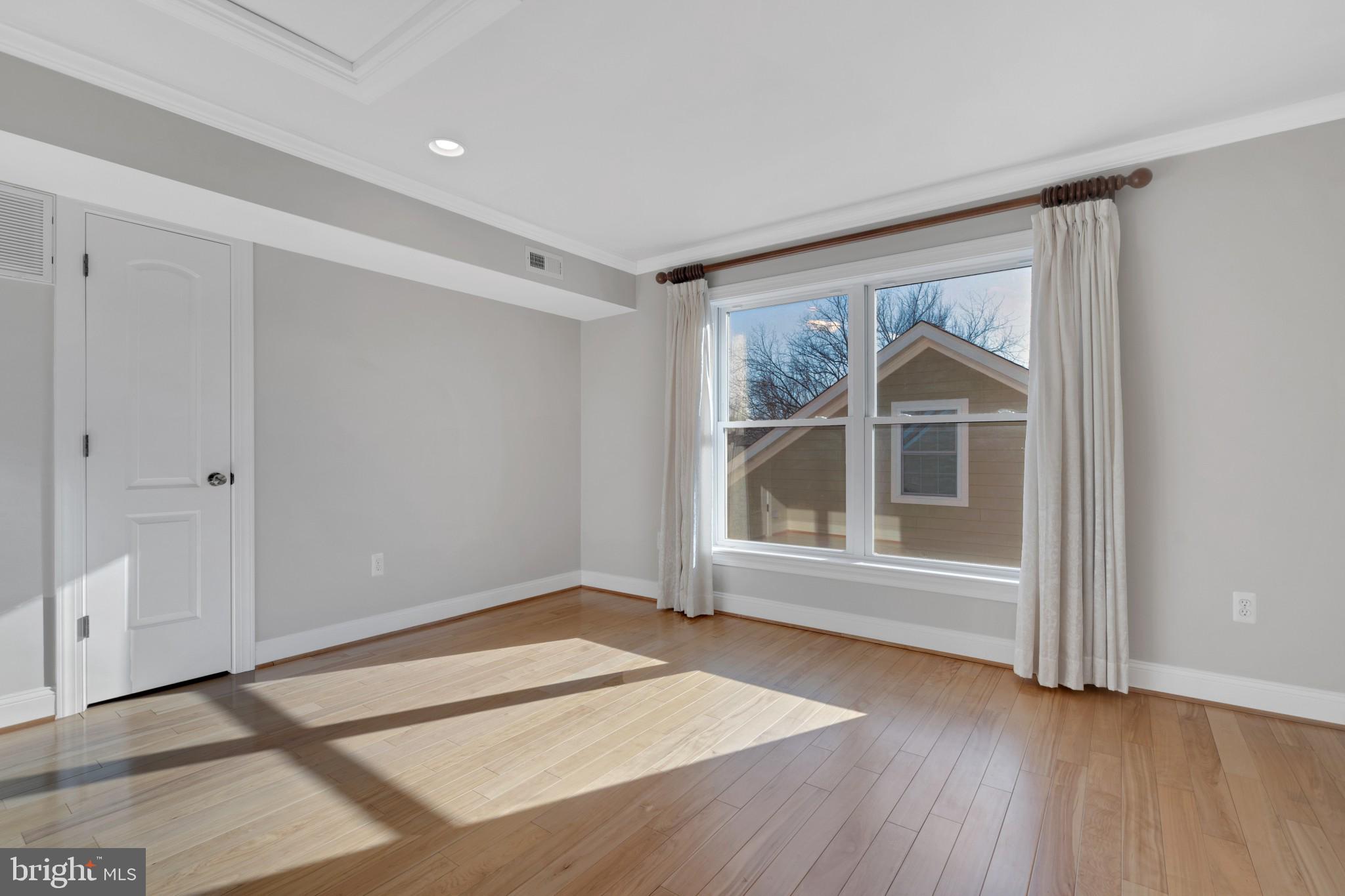 5508 North Carlin Springs Road Arlington, VA 22203 - Photo 31 of 56 5th bed room