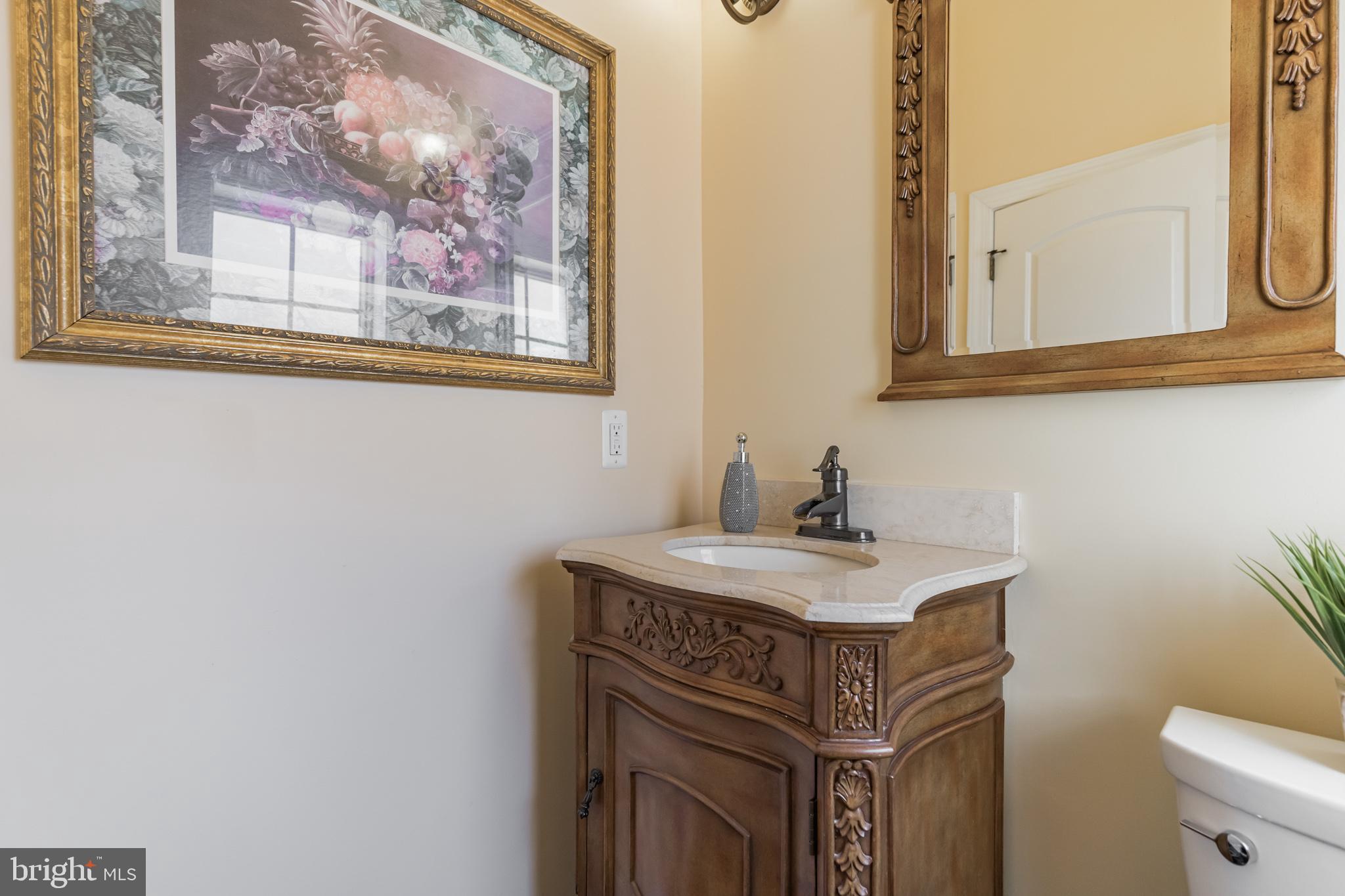 5508 North Carlin Springs Road Arlington, VA 22203 - Photo 10 of 56 powder room