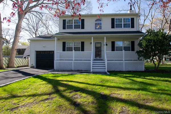 $535,000 | 80 Queen Road, Mastic Beach, NY 11951