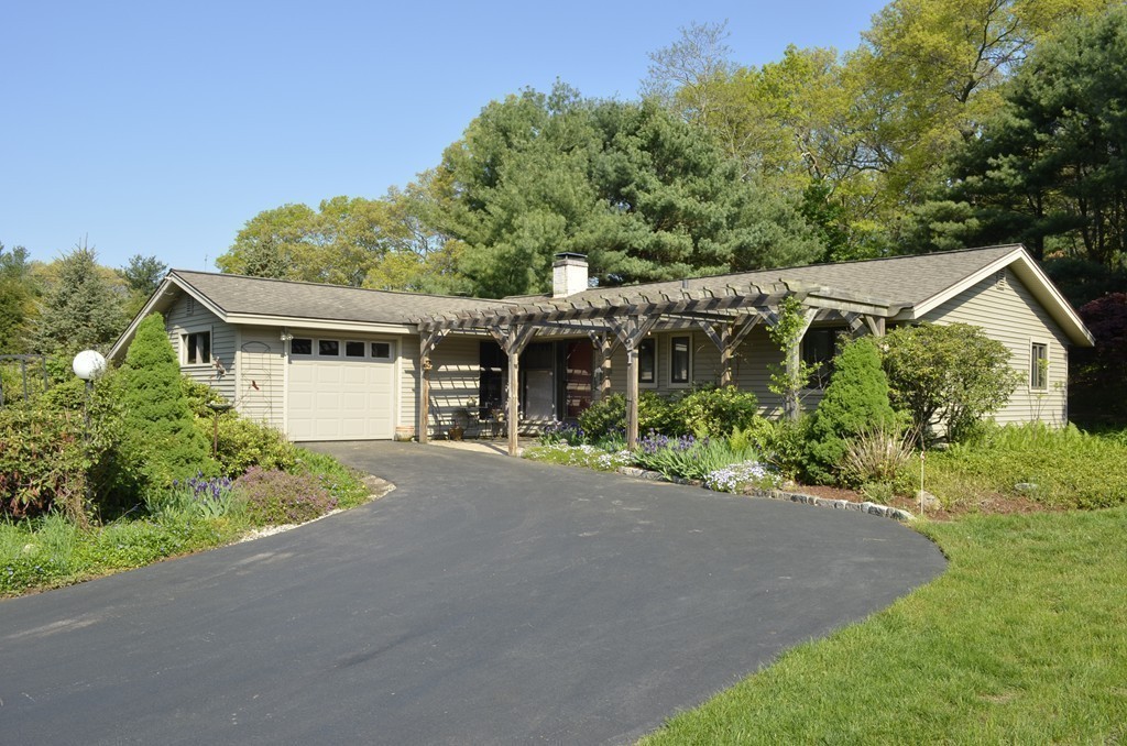 21 Turner Road Framingham, MA 01701 - Photo 1 of 28