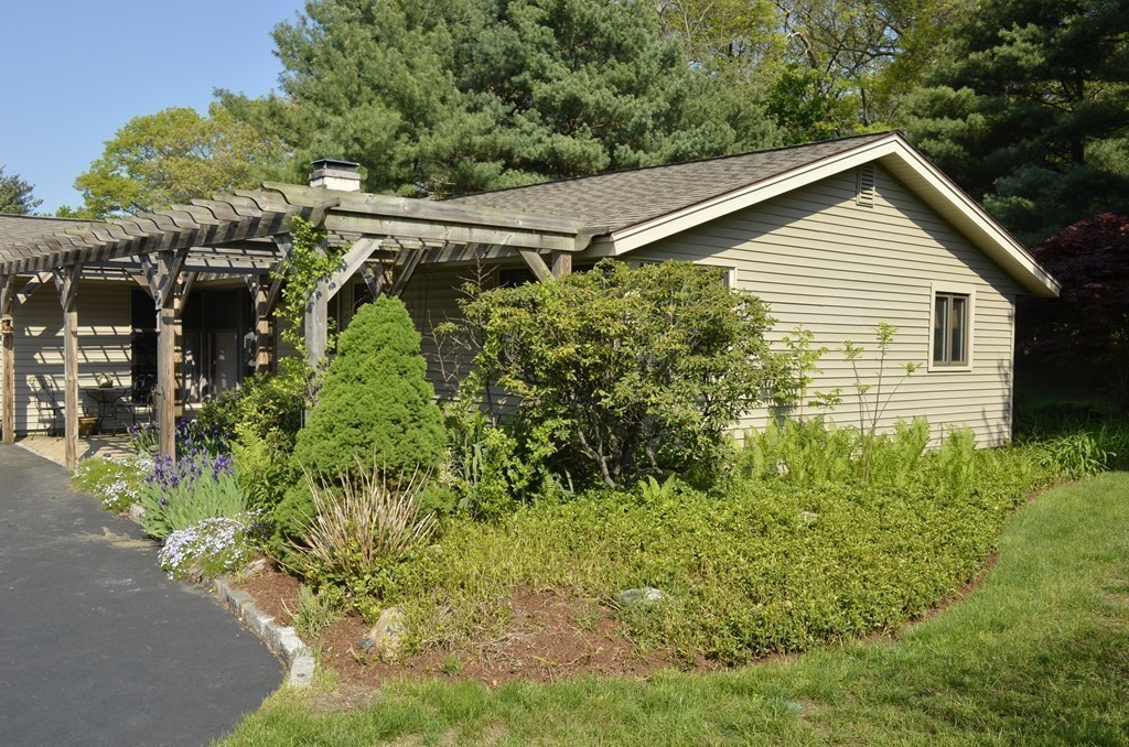 21 Turner Road Framingham, MA 01701 - Photo 9 of 28