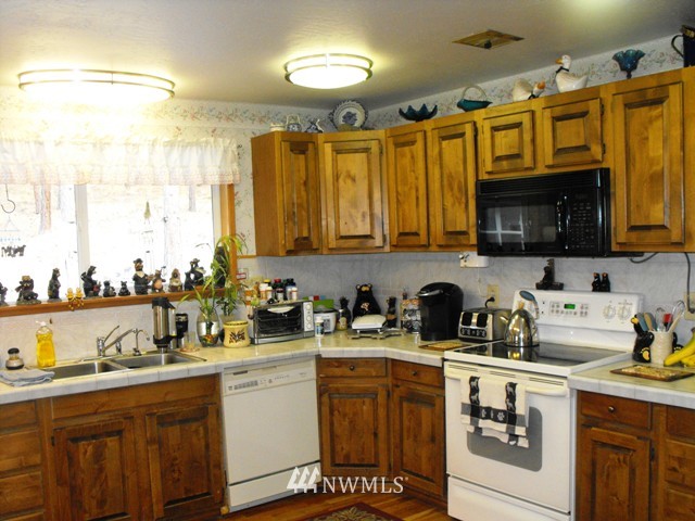 6303 Navarre Coulee Road Chelan, WA 98816 - Photo 8 of 13 Gallery Image 8