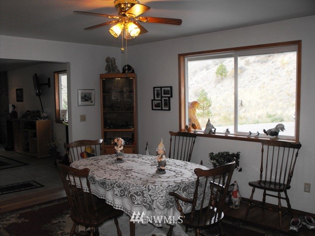 6303 Navarre Coulee Road Chelan, WA 98816 - Photo 9 of 13 Gallery Image 9