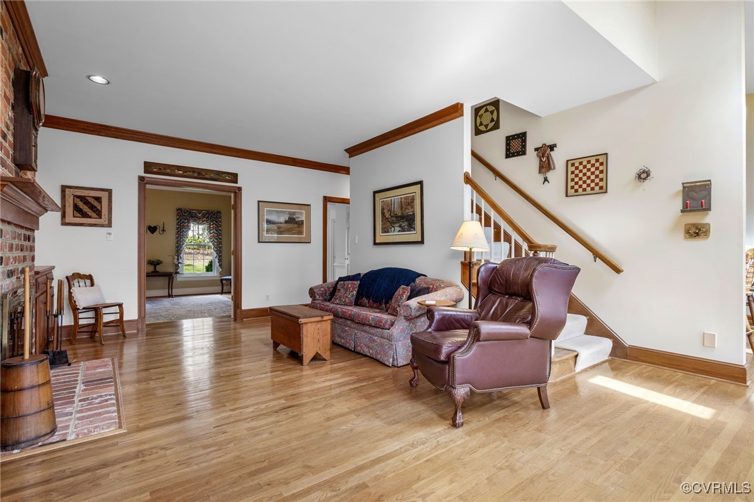 5219 Clipper Cove Road Midlothian, VA 23112 - Photo 9 of 49 a living room with furniture