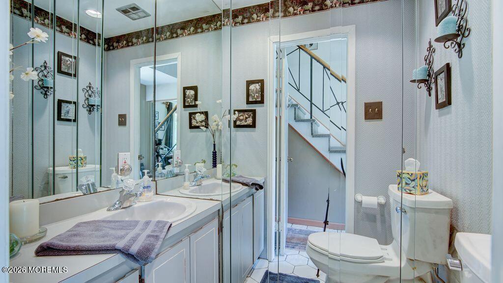 8 Darby Road Marlboro, NJ 07746 - Photo 14 of 26 8 Darby powder room