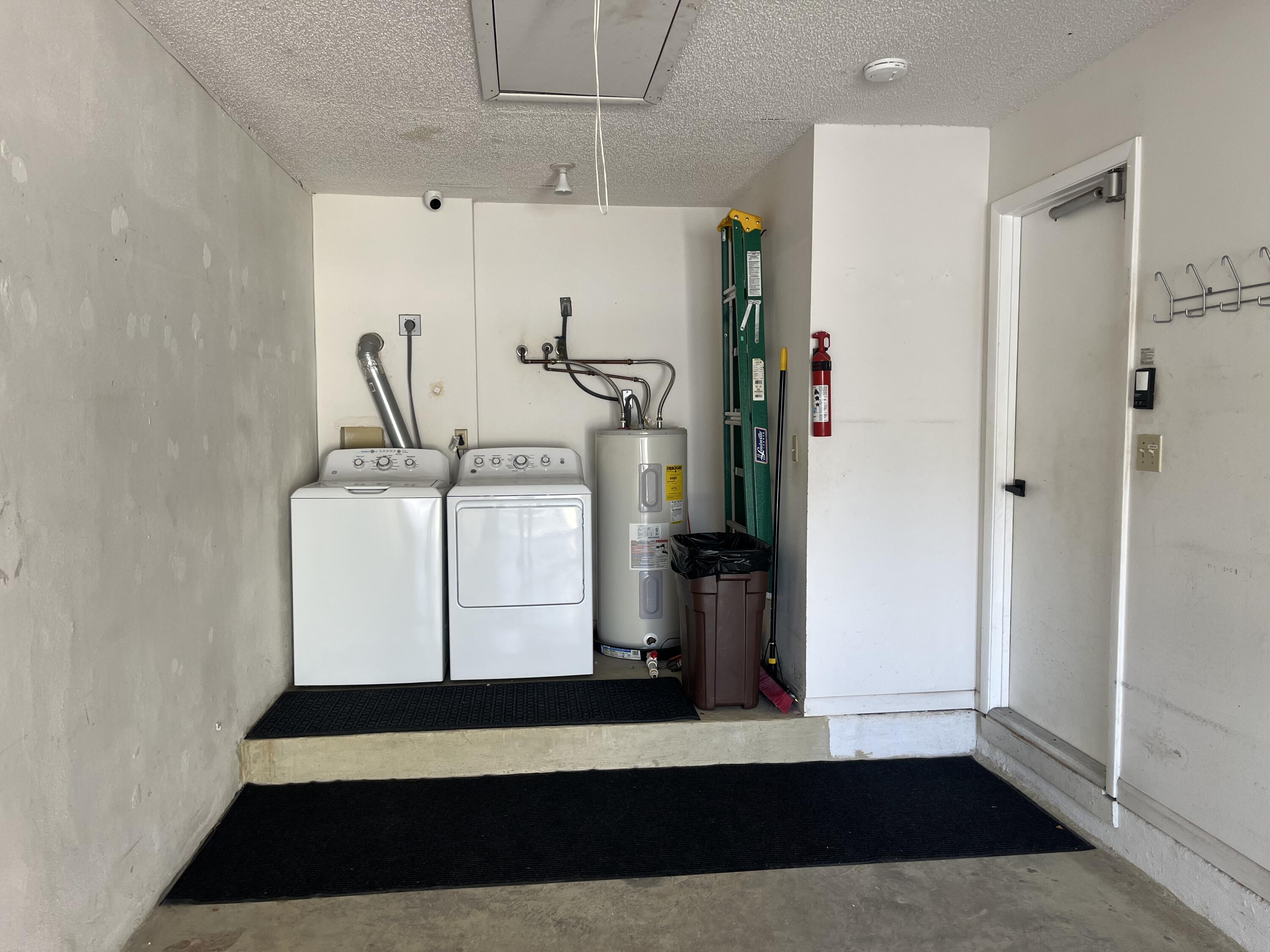 354 Southwest 28th Avenue Delray Beach, FL 33445 - Photo 31 of 54 IMG_4410