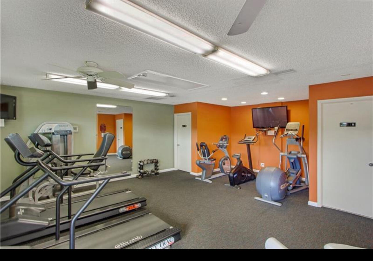 354 Southwest 28th Avenue Delray Beach, FL 33445 - Photo 51 of 54 a view of a room with gym equipment