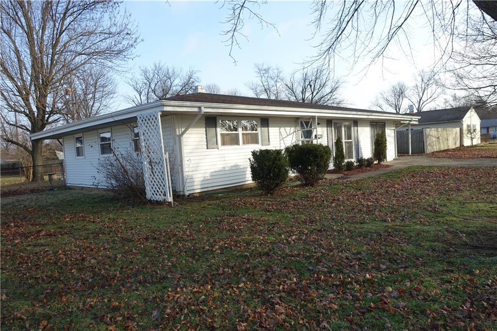 1610 Westgate Road Seymour, IN 47274 - Photo 4 of 42 Gallery Image 4