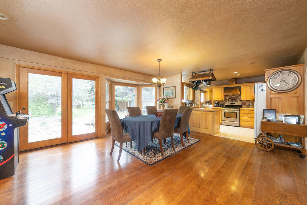 61860 Pettigrew Road Bend, OR 97702 - Photo 15 of 27 PhotoMyListing-6