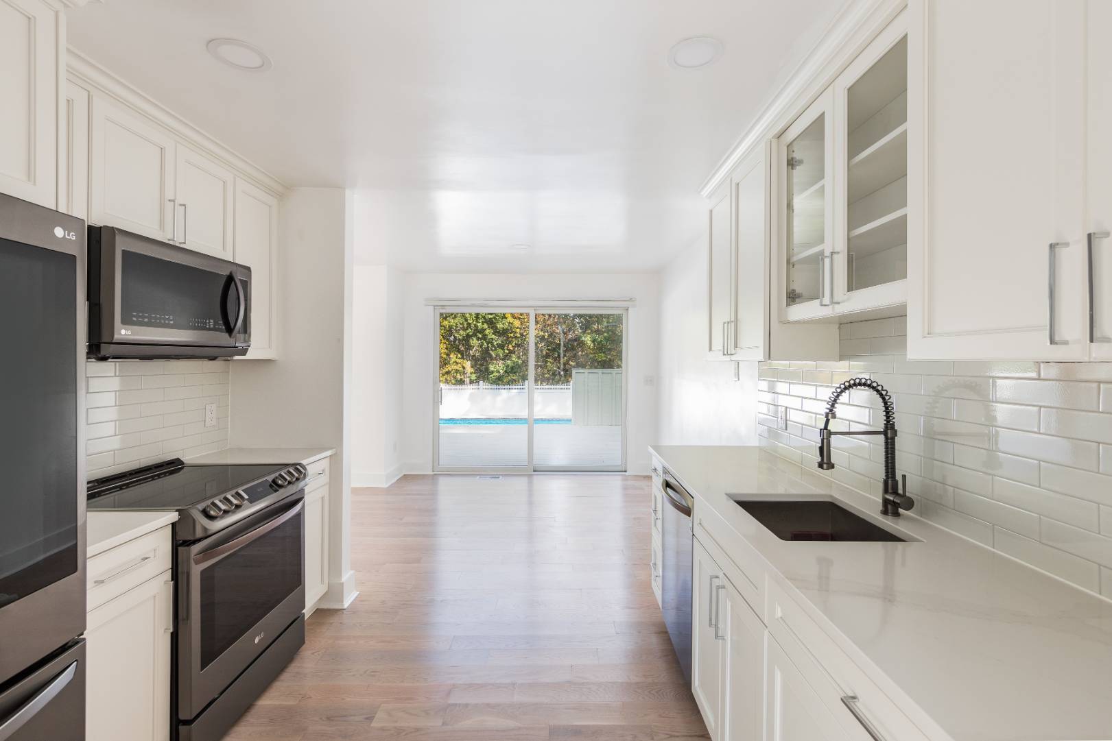 92 Springy Banks Road East Hampton, NY 11937 - Photo 11 of 16 Gallery Image 11