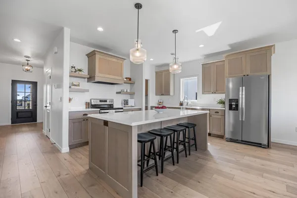 $899,900 | 7717 81st Avenue South, Horace, ND 58047
