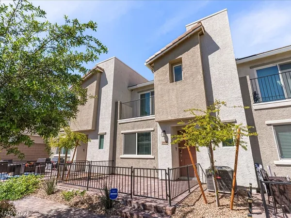 $319,999 | 2665 Scorch Red Court, North Las Vegas, NV 89086