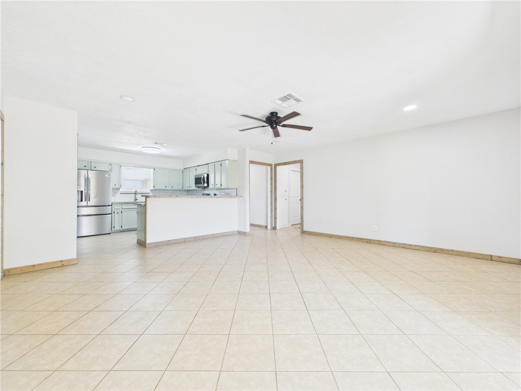 3000 Christopher Circle Bryan, TX 77803 - Photo 5 of 23
