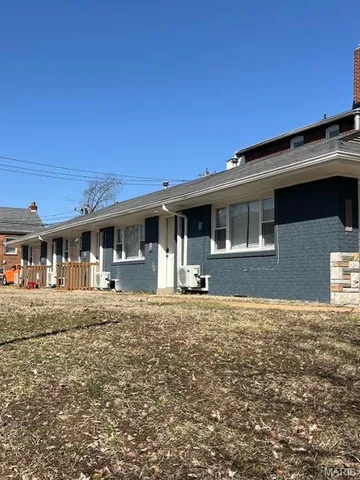 $825 | 3329 Lawn Avenue, Unit 3, St. Louis, MO 63139