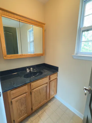 a picture of a very nice looking living room