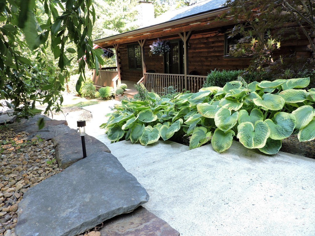 65 H Foote Road Charlton, MA 01507 - Photo 6 of 22 Gallery Image 6