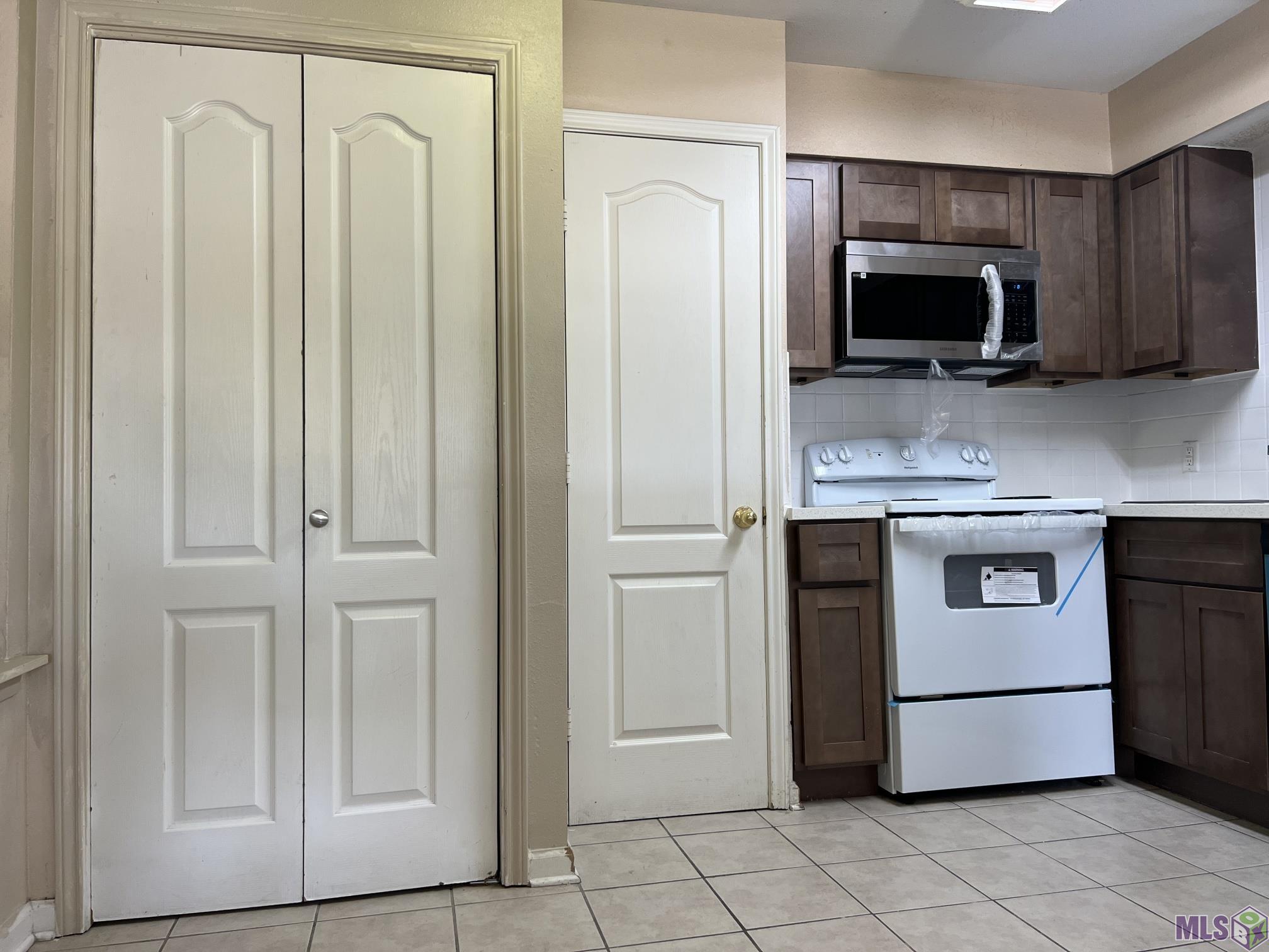 445 West Parker Boulevard, Unit 4 Baton Rouge, LA 70808 - Photo 3 of 12