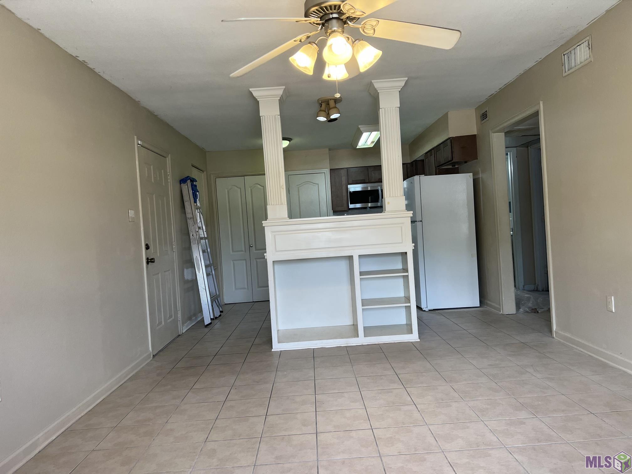 445 West Parker Boulevard, Unit 4 Baton Rouge, LA 70808 - Photo 4 of 12