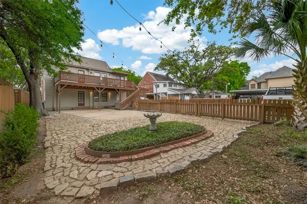 $2,500 | 1807 Crocker Street, Unit A, Houston, TX 77006