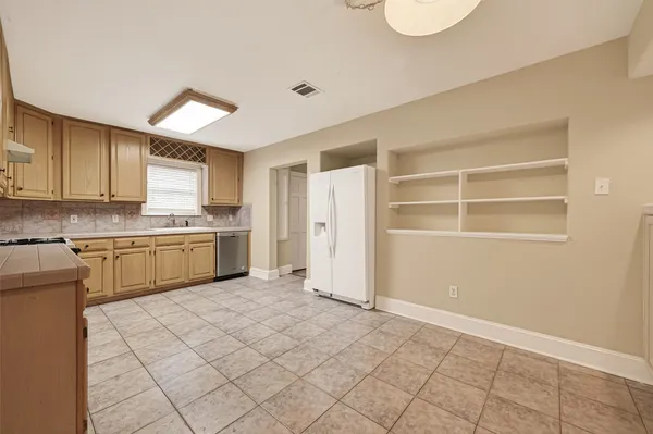 $2,500 | 1807 Crocker Street, Unit A, Houston, TX 77006