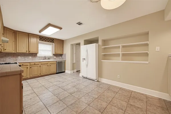 $2,500 | 1807 Crocker Street, Unit A, Houston, TX 77006