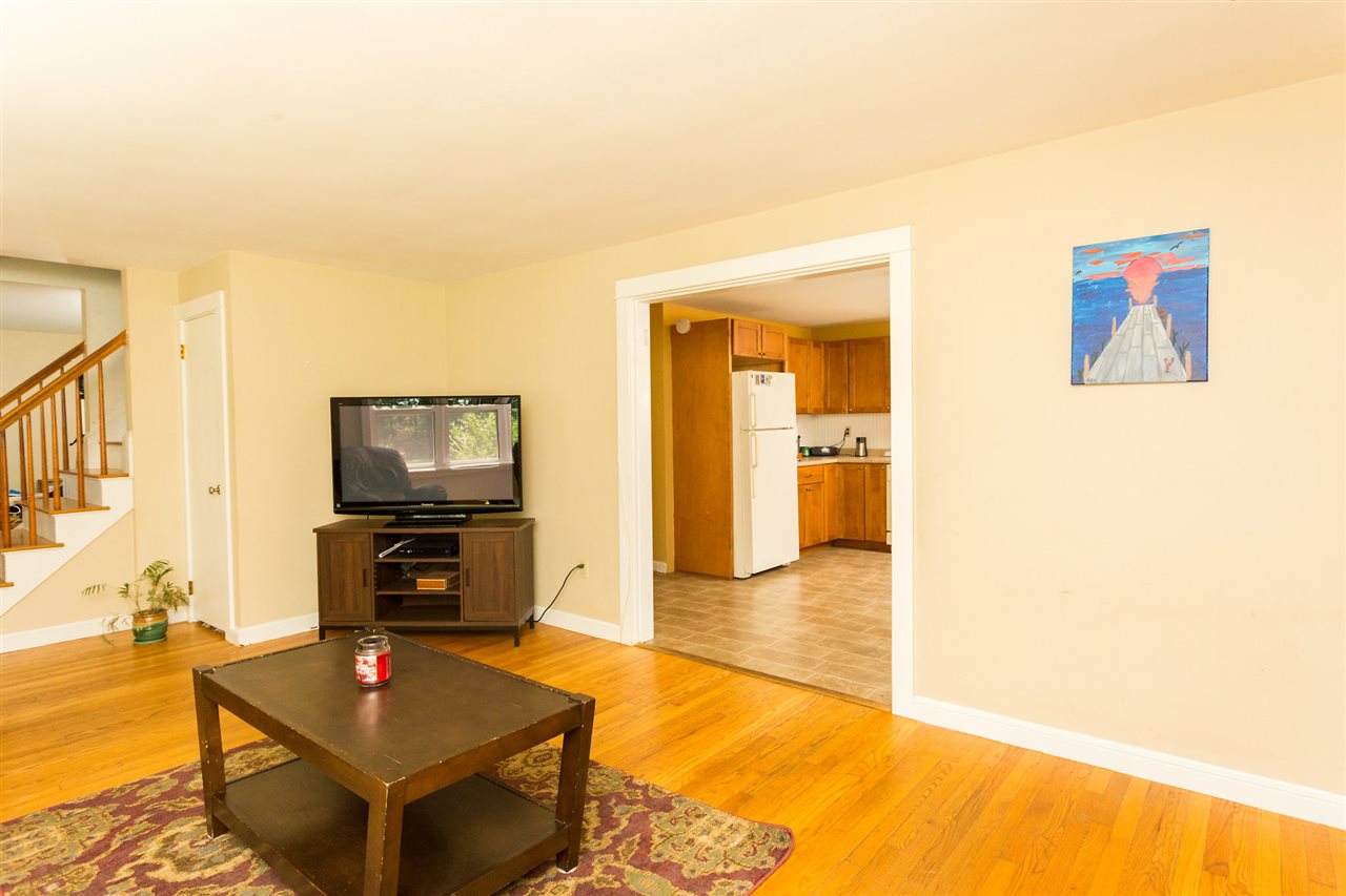 22 Fernald Road Kittery, ME 03904 - Photo 4 of 40