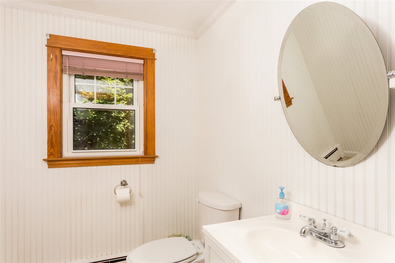 22 Fernald Road Kittery, ME 03904 - Photo 9 of 40