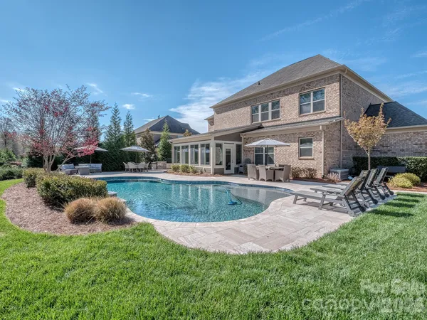 $1,400,000 | 300 Westlake Drive, Waxhaw, NC 28173