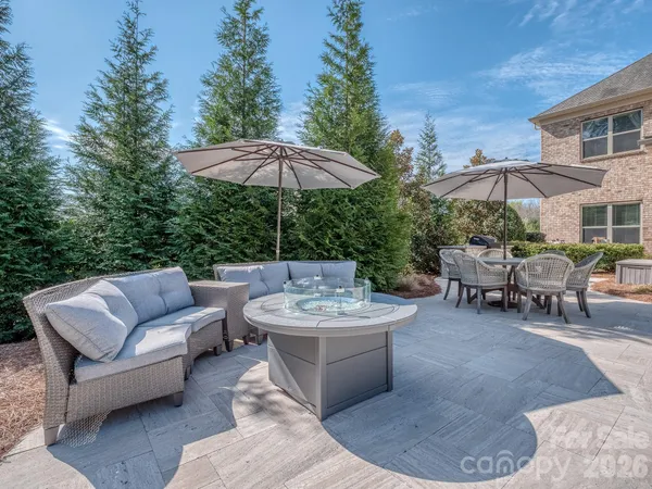 $1,400,000 | 300 Westlake Drive, Waxhaw, NC 28173