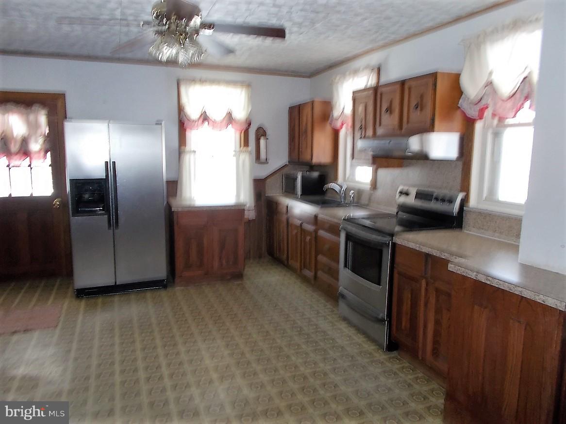 300 Harbaugh Valley Road Fairfield, PA 17320 - Photo 12 of 35 KITCHEN