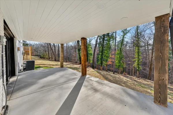 $658,000 | 1640 Simpson Drive, Clarksville, TN 37043