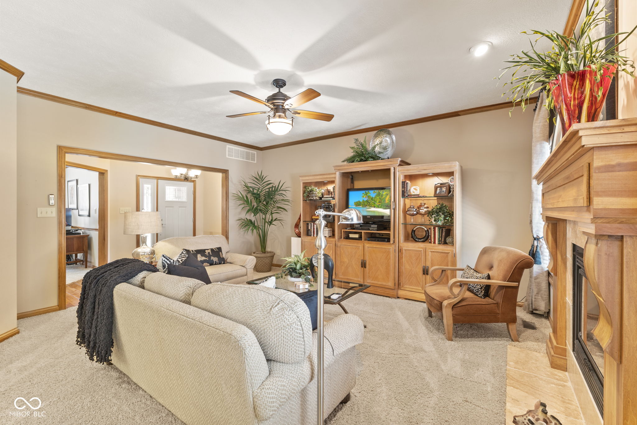 7832 Islay Road Indianapolis, IN 46217 - Photo 8 of 41 Gallery Image 8