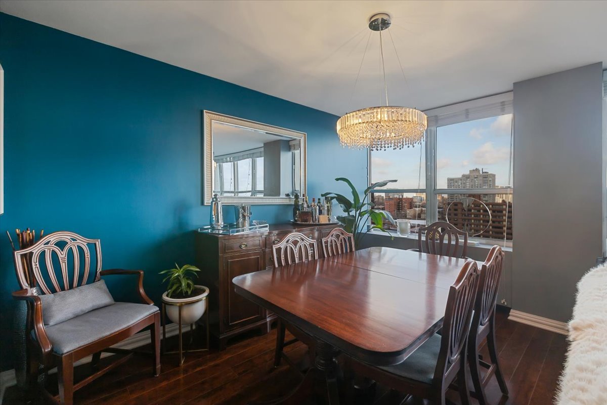 655 West Irving Park Road, Unit 1004 Chicago, IL 60613 - Photo 10 of 25