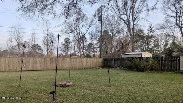 1701 Eastwood Road Natchez, MS 39120 - Photo 20 of 20 back yard