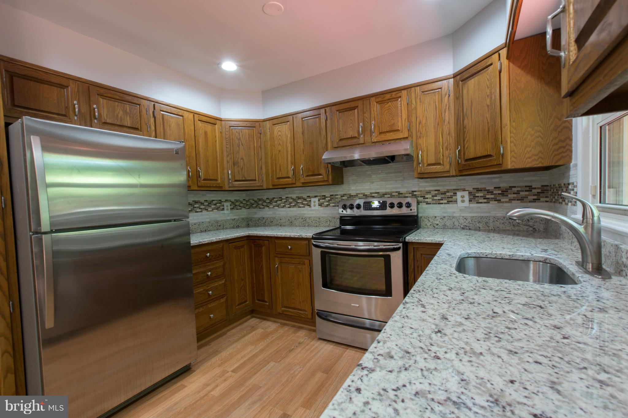8237 Frye Road Alexandria, VA 22309 - Photo 3 of 22 Kitchen