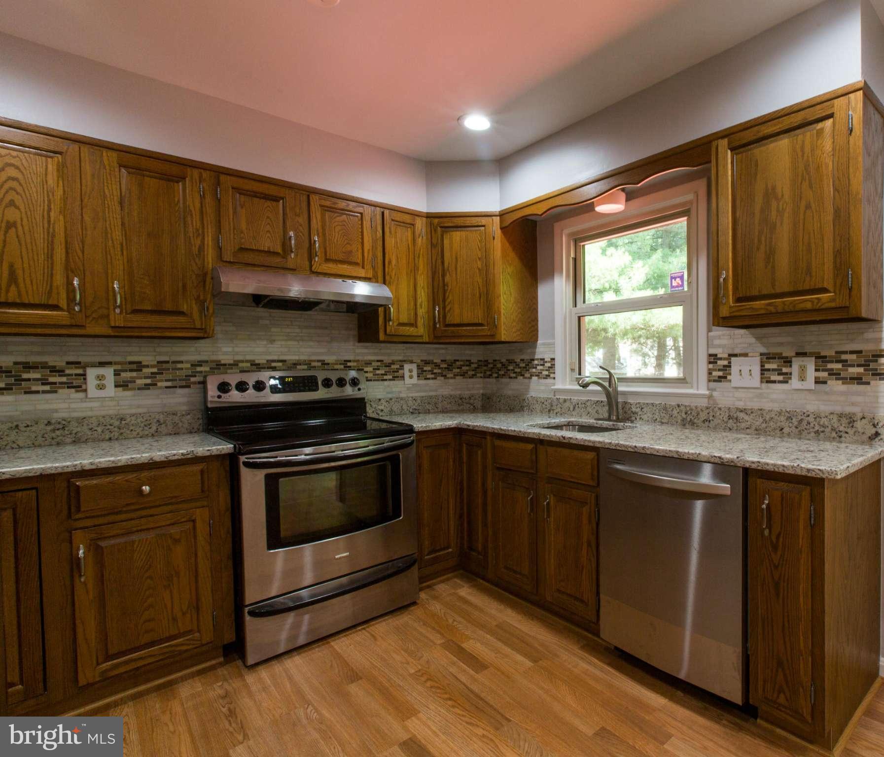 8237 Frye Road Alexandria, VA 22309 - Photo 5 of 22 Kitchen